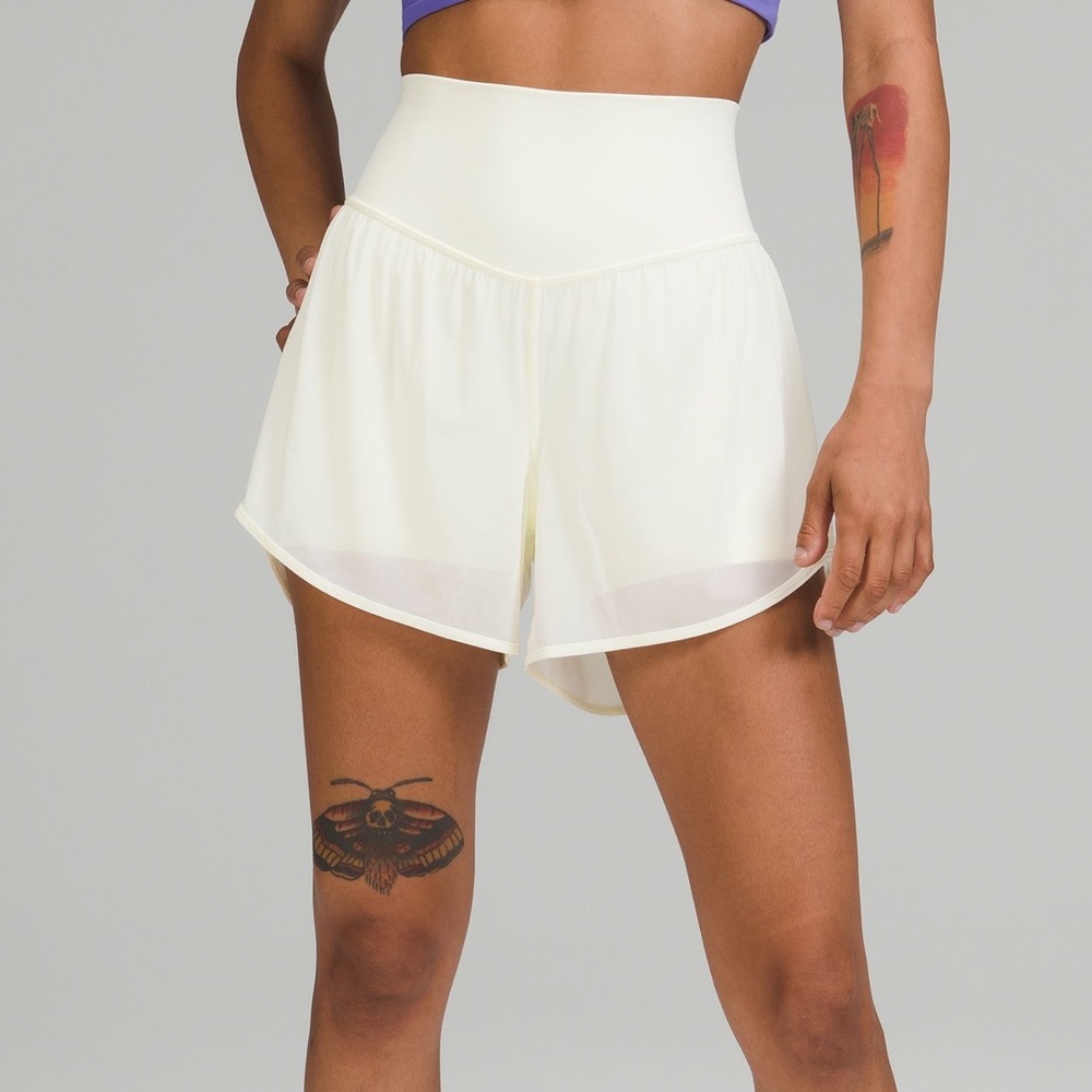 Lululemon Nulu Mesh HR Yoga Short 3.5" Lemon Sorbet 6